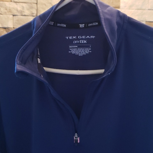 TEK GEAR (Dry tek) quarter zip pull -over - Picture 9 of 10